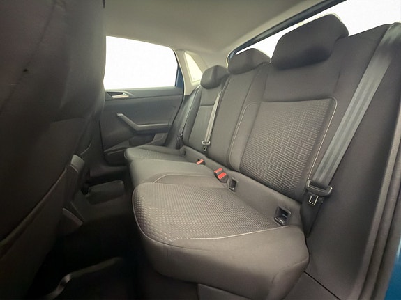 Volkswagen Polo 22 of 28