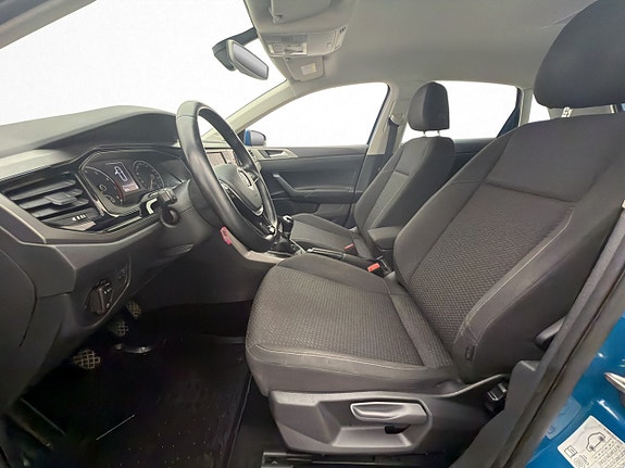 Volkswagen Polo 10 of 28