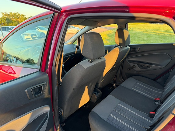 Ford Fiesta 5 of 5