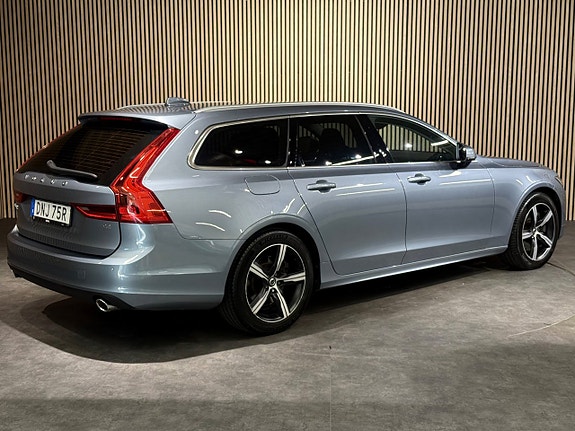 Volvo V90 4 of 5