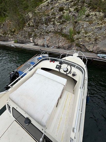 Seastar 800 Fly Diesel 3 of 5