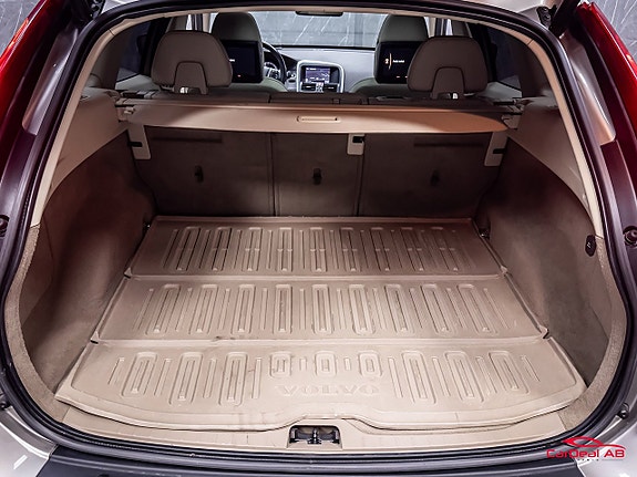 Volvo XC60 18 of 30