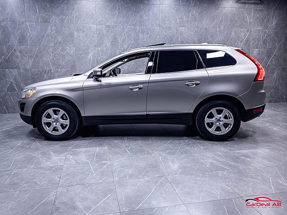 Volvo XC60 4 of 30