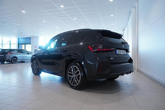 BMW X1 4 of 5