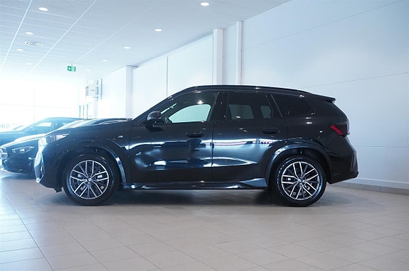 BMW X1 3 of 5