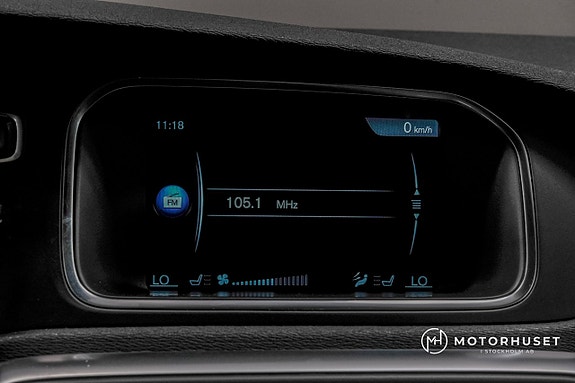 Volvo V40 14 of 21