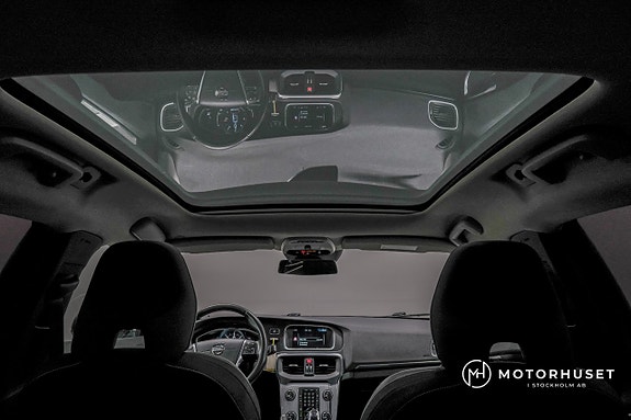 Volvo V40 12 of 21