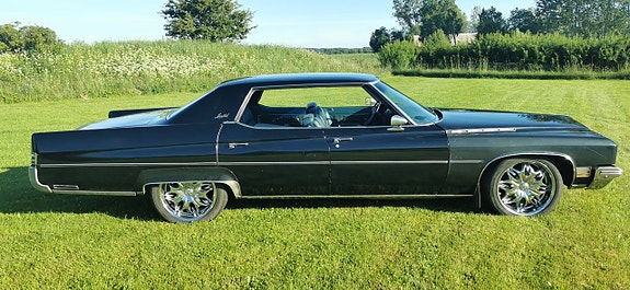 Buick Electra 225 4 of 5