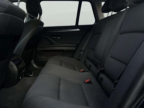 BMW 520d 14 of 17