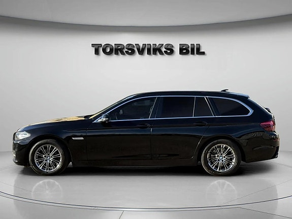 BMW 520d 3 of 5