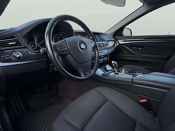 BMW 520d 11 of 17