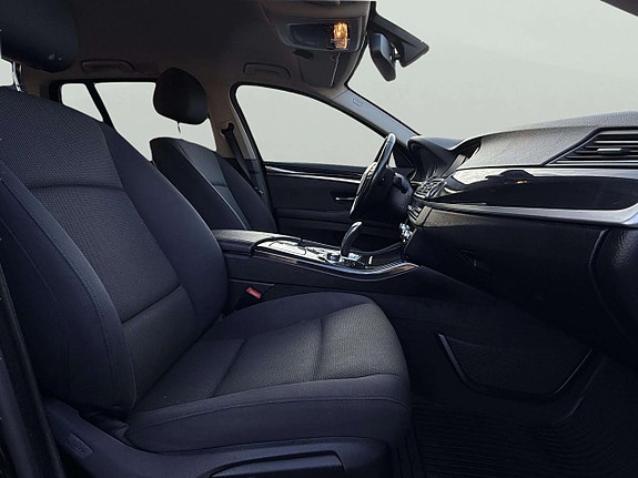 BMW 520d 12 of 17