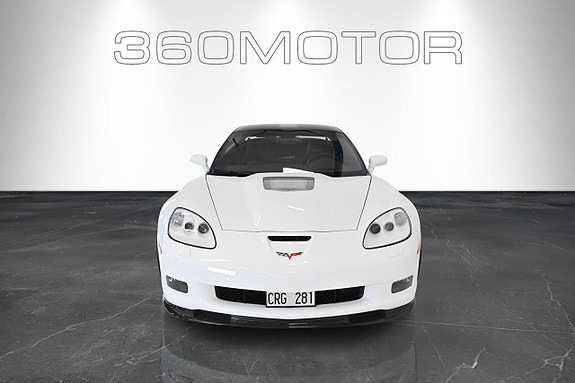 Chevrolet Corvette 16 of 30