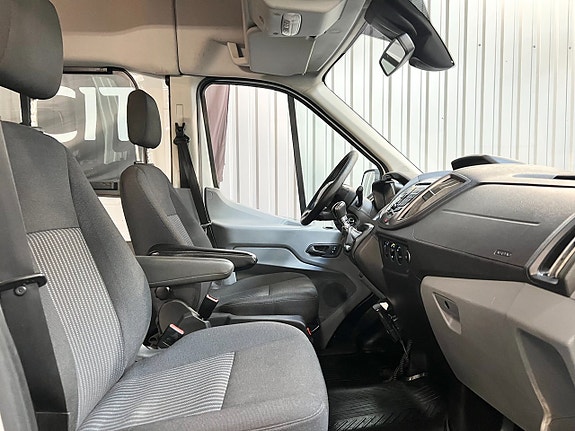Ford Transit 4 of 5