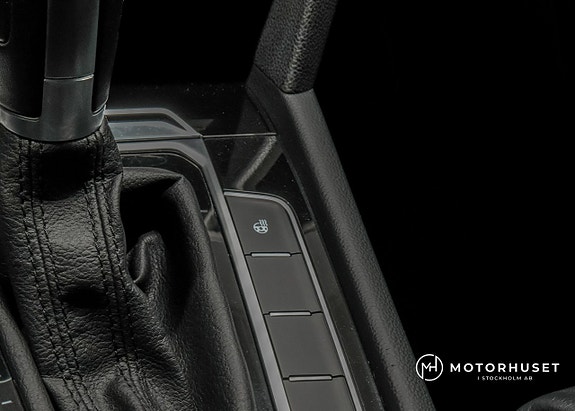 Volkswagen Passat Alltrack 20 of 24