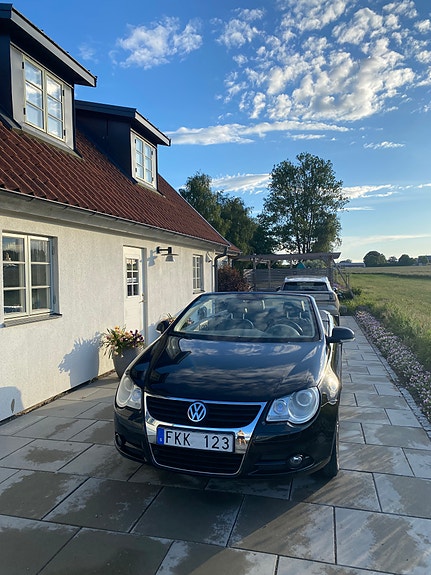 Volkswagen Eos 11 of 12