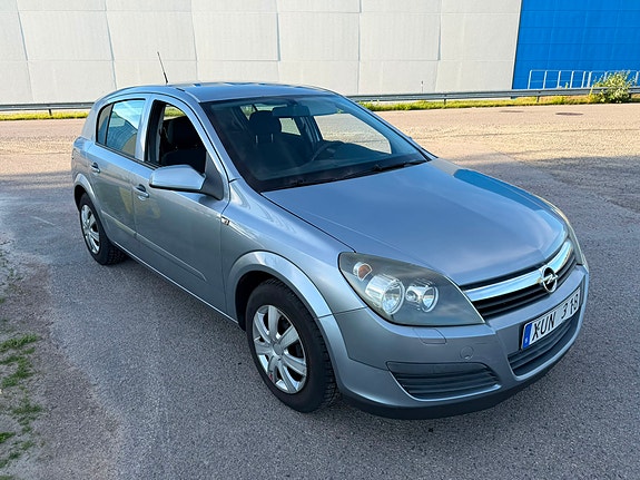 Opel Astra 2 of 5
