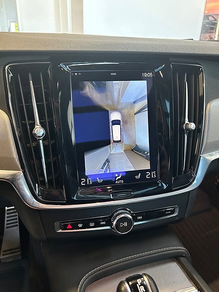Volvo V90 28 of 30