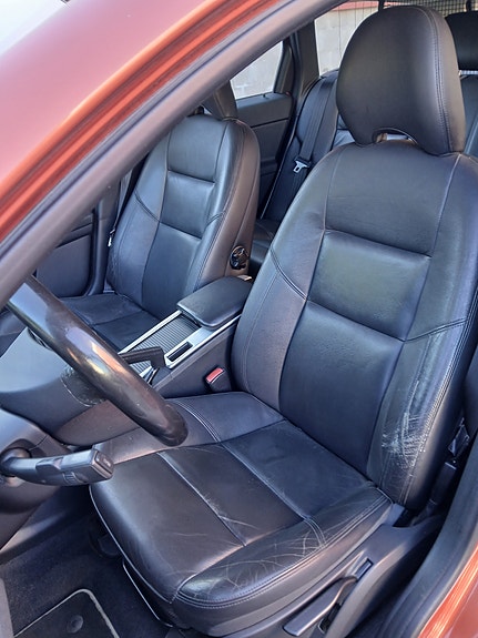 Volvo V50 4 of 5
