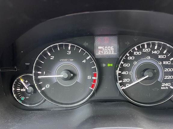 Subaru Legacy 9 of 10