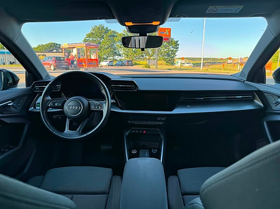 Audi A3 8 of 12
