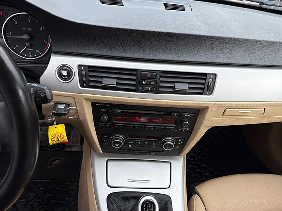 BMW 318d 12 of 20