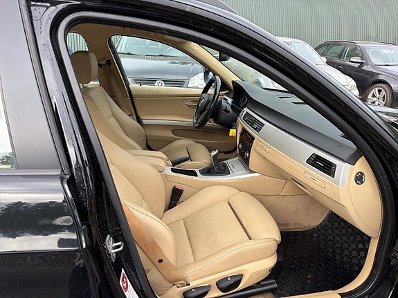 BMW 318d 14 of 20