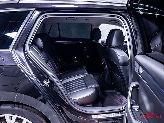 Skoda Superb 16 of 30