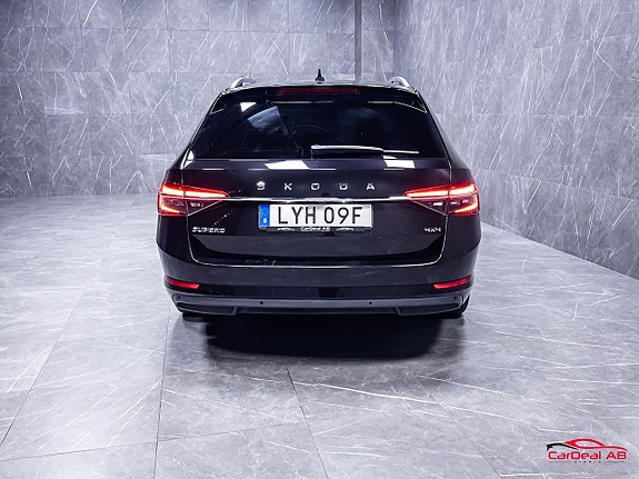 Skoda Superb 6 of 30