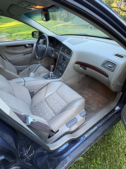 Volvo S60 9 of 13