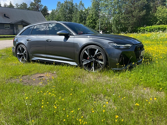 Audi RS6 3 of 4