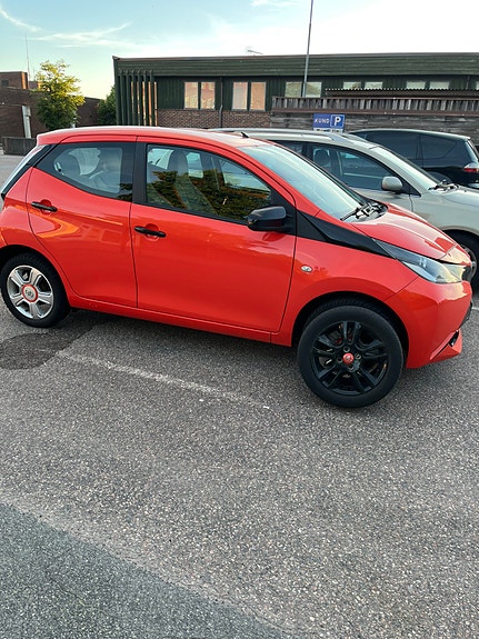 Toyota Aygo 3 of 5
