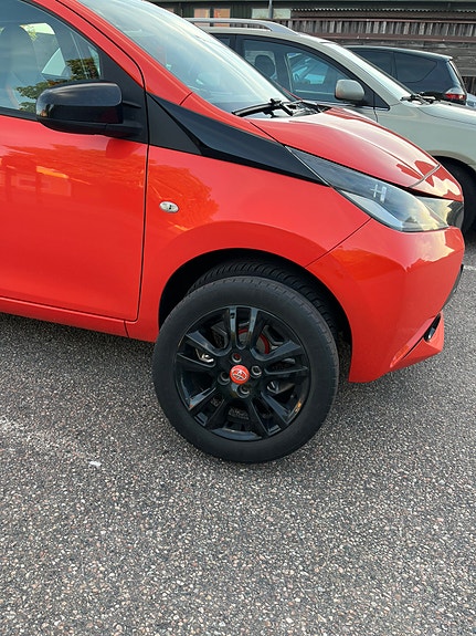 Toyota Aygo 4 of 5