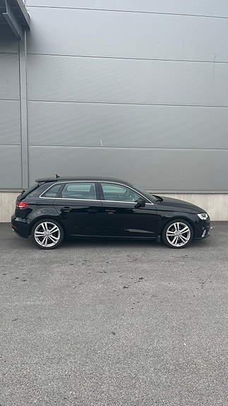 Audi A3 3 of 5