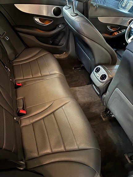 Mercedes-Benz C200 9 of 9
