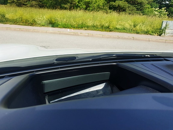 Porsche Taycan 4S 25 of 30