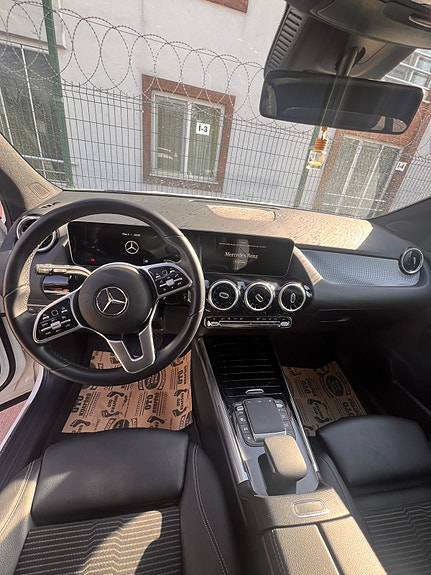 Mercedes-Benz GLA200 d 5 of 5