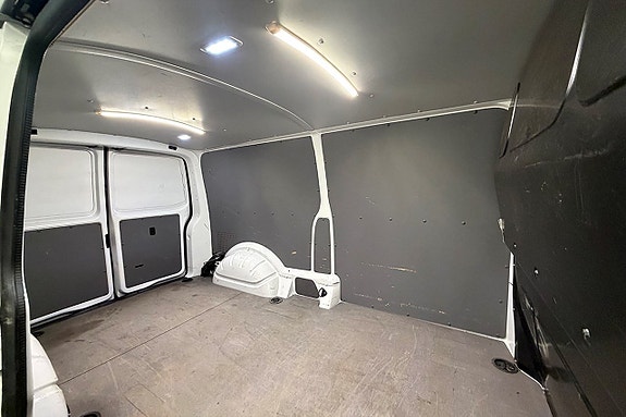 Volkswagen e-Transporter 12 of 28