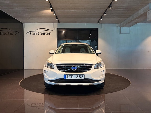 Volvo XC60 8 of 25
