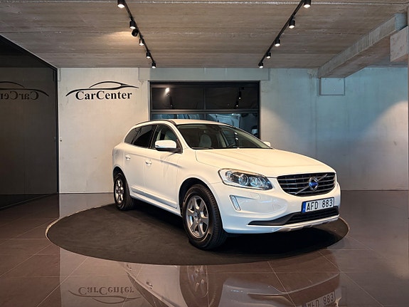 Volvo XC60 2 of 25