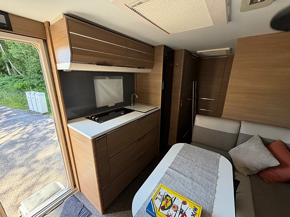 Adria Adora 573 PT 8 of 9