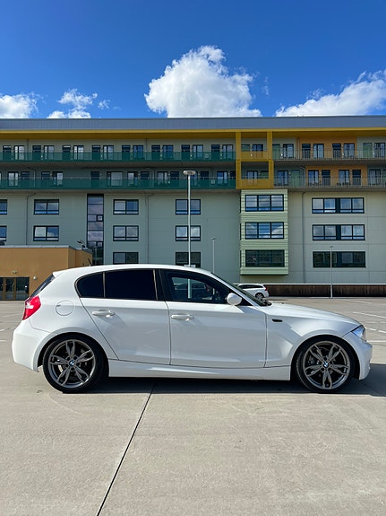 BMW 120d 7 of 11