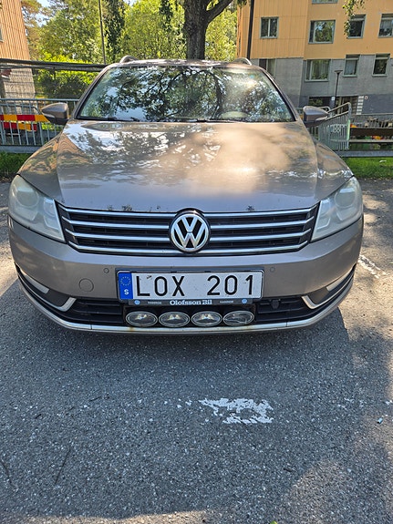 Volkswagen Passat 3 of 5