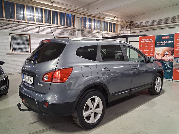 Nissan Qashqai+2 3 of 5