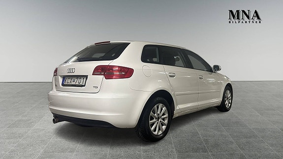 Audi A3 4 of 17