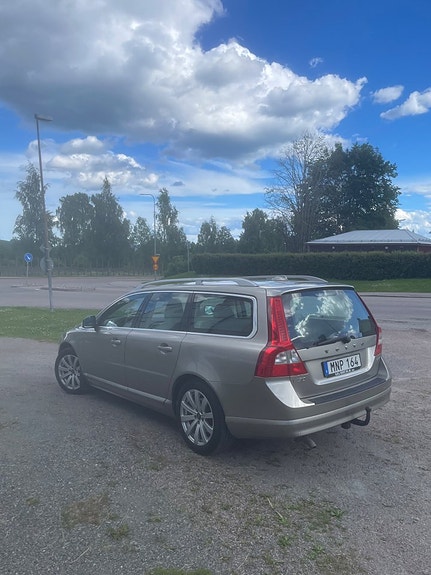 Volvo V70 7 of 22