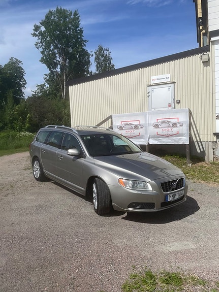 Volvo V70 20 of 22