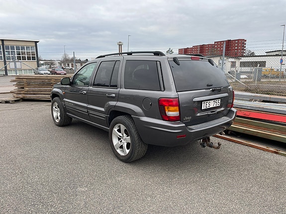 Jeep Grand Cherokee 3 of 11