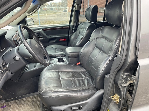 Jeep Grand Cherokee 7 of 11