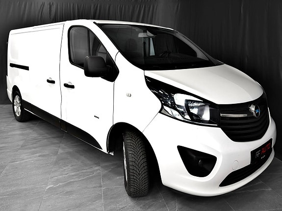 Opel Vivaro 5 of 5
